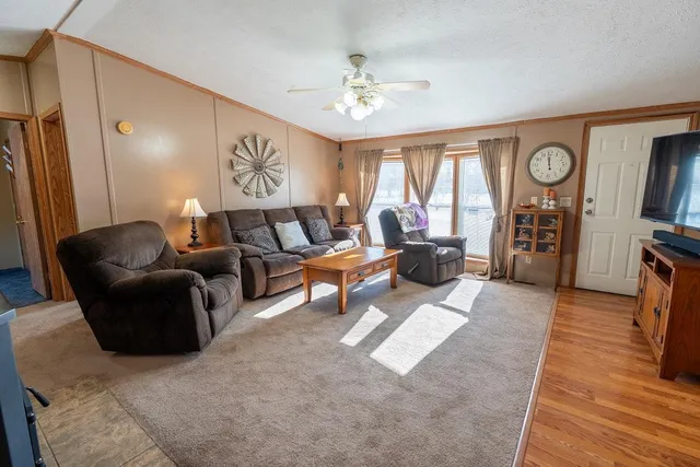 $325,000 | W388 Albany K, Mondovi, WI 54755
