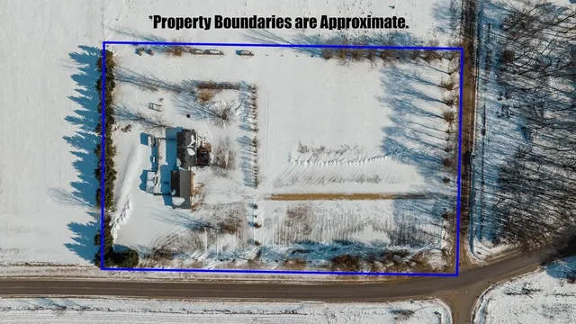 $325,000 | W388 Albany K, Mondovi, WI 54755