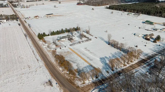 $325,000 | W388 Albany K, Mondovi, WI 54755