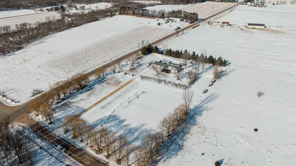 $325,000 | W388 Albany K, Mondovi, WI 54755