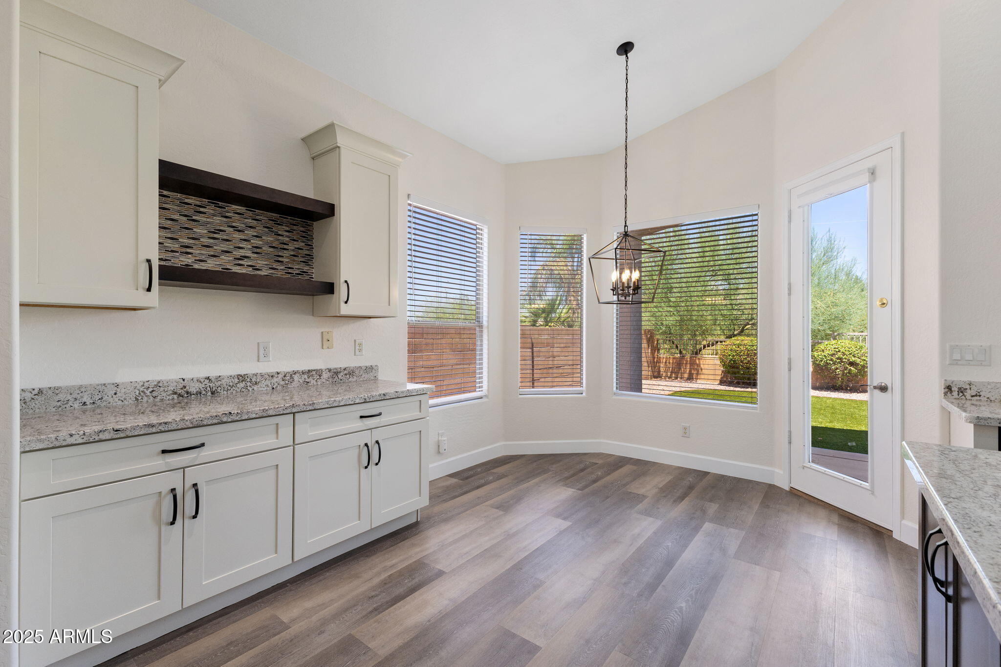6602 West Rowel Road Phoenix, AZ 85083 - Photo 9 of 21 Dining Room