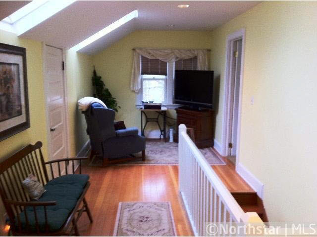 6065 Eureka Road Shorewood, MN 55331 - Photo 8 of 10