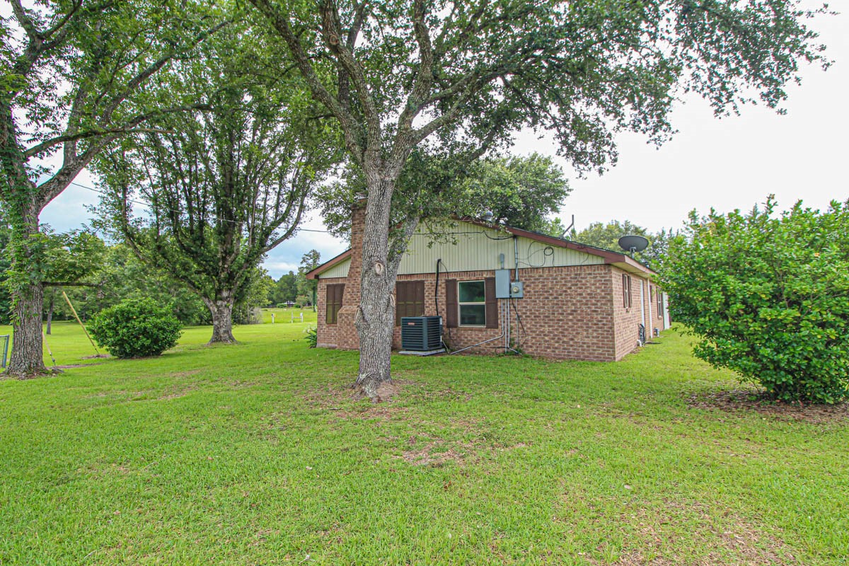 899 J Hickman Road Livingston, TX 77351 - Photo 19 of 48
