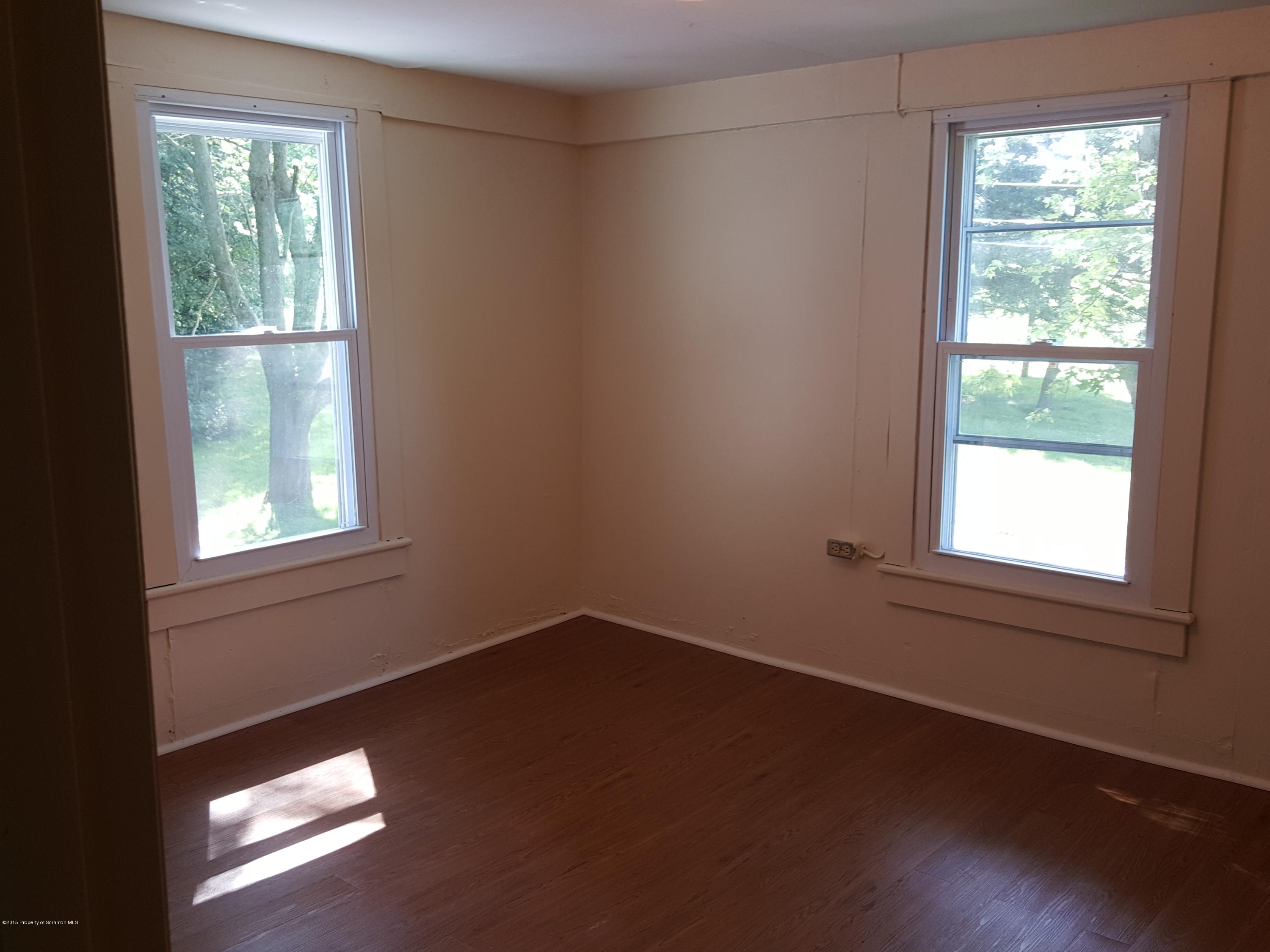 2471 Motichka Road Moscow, PA 18444 - Photo 8 of 20 an empty room with a window