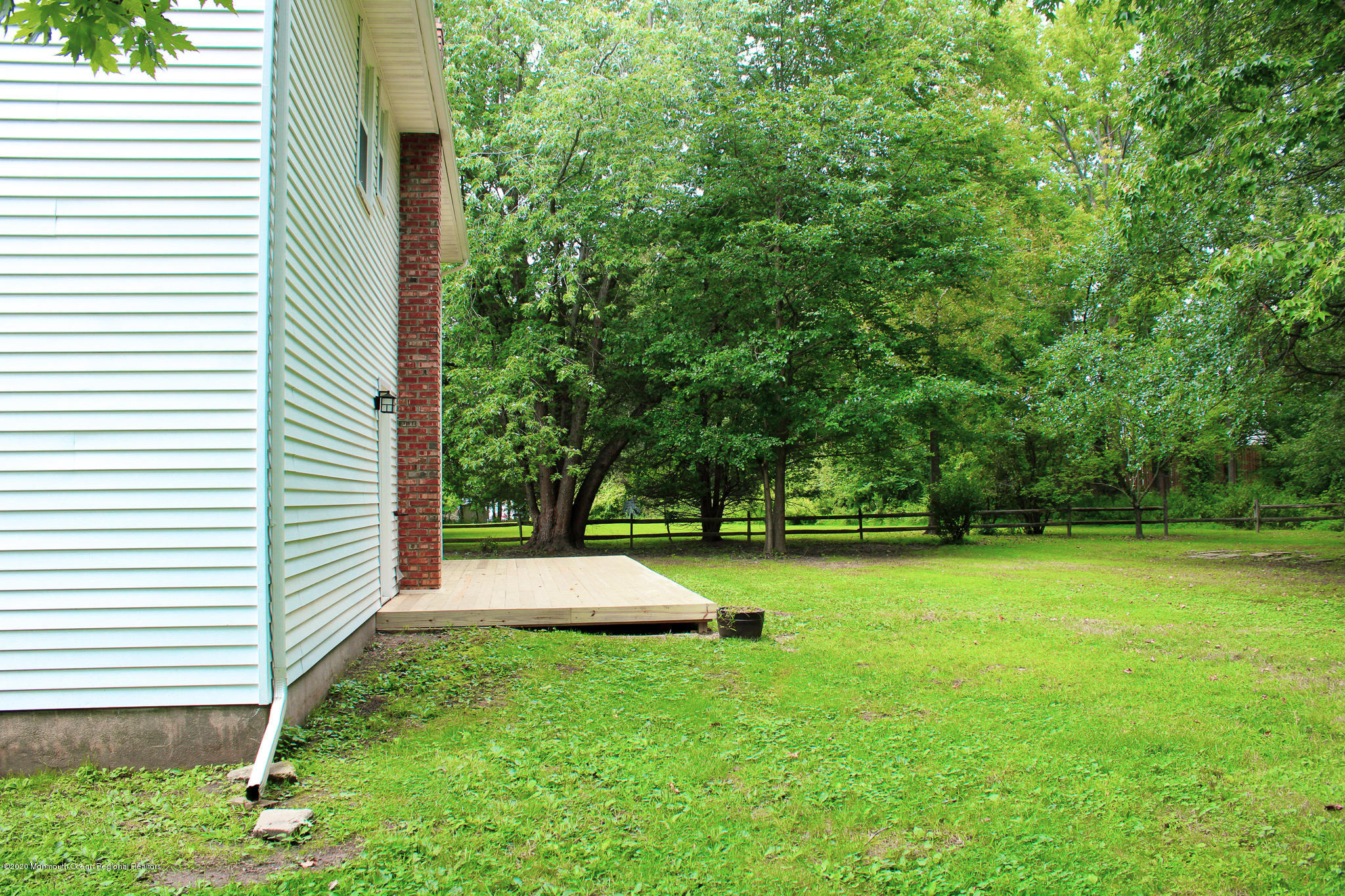 17 Carriage Road North Hazlet, NJ 07730 - Photo 16 of 18 17 DECK