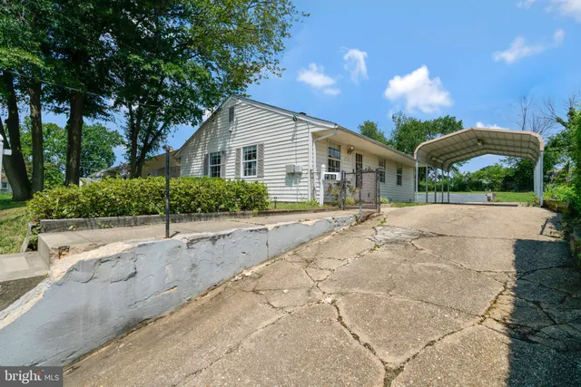 $2,900 | 728 Carson Avenue, Oxon Hill, MD 20745