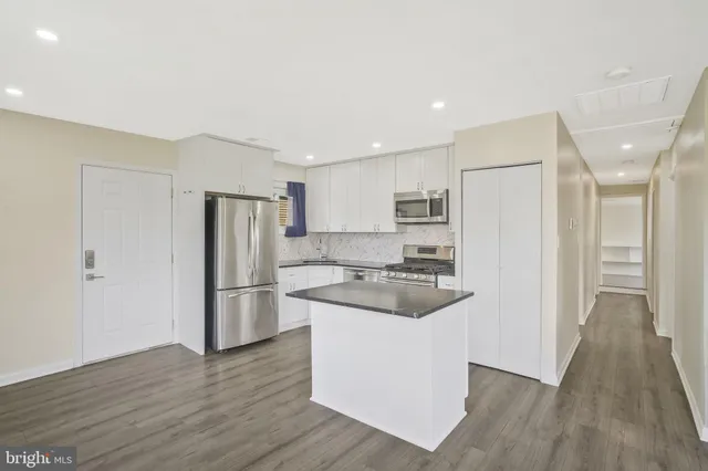 $2,900 | 728 Carson Avenue, Oxon Hill, MD 20745