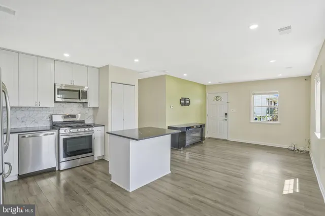 $2,900 | 728 Carson Avenue, Oxon Hill, MD 20745