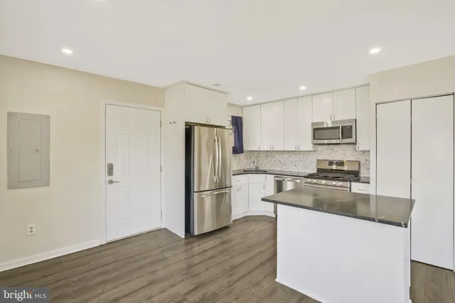 $2,900 | 728 Carson Avenue, Oxon Hill, MD 20745