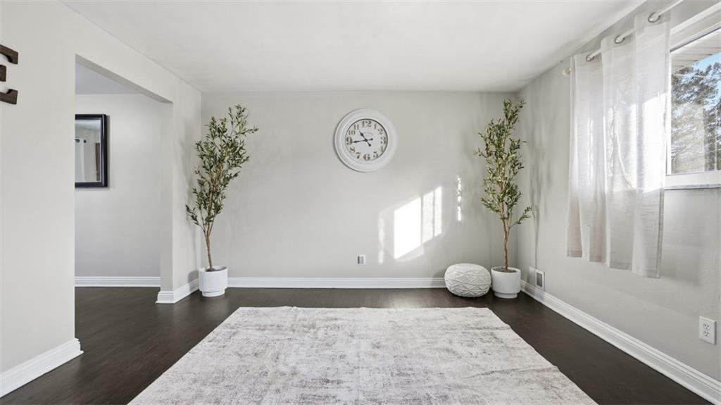 453 Amherst Avenue Coraopolis, PA 15108 - Photo 13 of 48