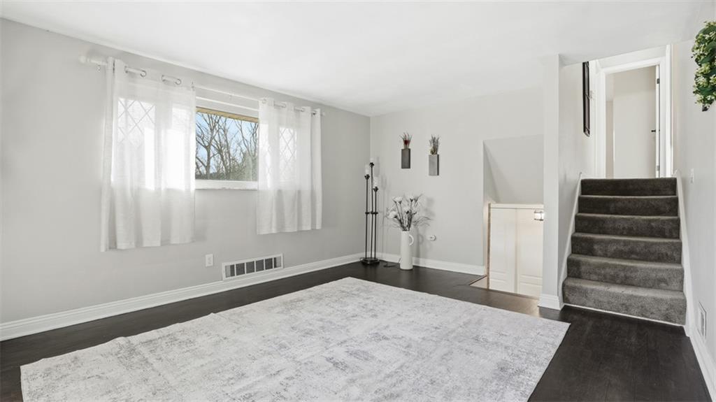 453 Amherst Avenue Coraopolis, PA 15108 - Photo 16 of 48