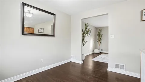 $350,000 | 453 Amherst Avenue, Coraopolis, PA 15108