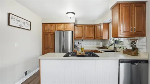 $350,000 | 453 Amherst Avenue, Coraopolis, PA 15108