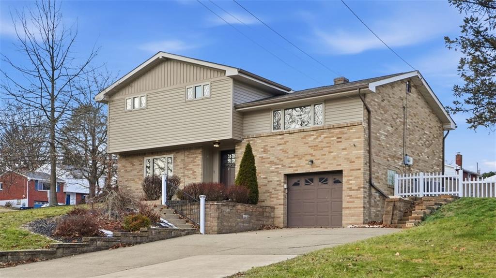 453 Amherst Avenue Coraopolis, PA 15108 - Photo 2 of 48