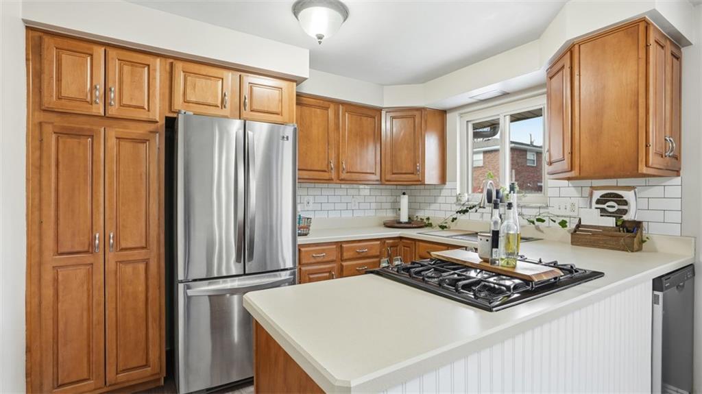 453 Amherst Avenue Coraopolis, PA 15108 - Photo 21 of 48