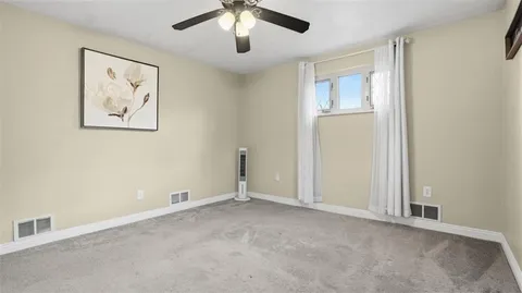 $350,000 | 453 Amherst Avenue, Coraopolis, PA 15108