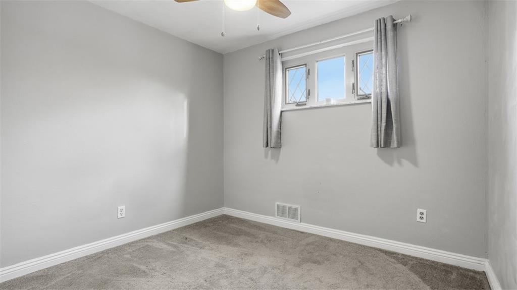 453 Amherst Avenue Coraopolis, PA 15108 - Photo 29 of 48