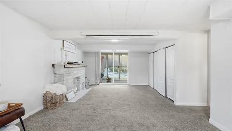 $350,000 | 453 Amherst Avenue, Coraopolis, PA 15108