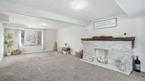 $350,000 | 453 Amherst Avenue, Coraopolis, PA 15108