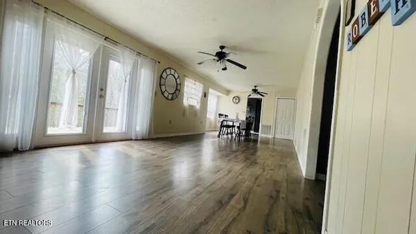 $280,000 | 2190 Baker Highway, Huntsville, TN 37756
