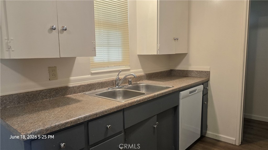 39 Franciscan Way Chico, CA 95973 - Photo 10 of 37 updated kitchen