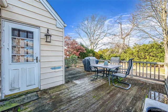 $499,000 | 360 Arcadia Drive, West Islip, NY 11795