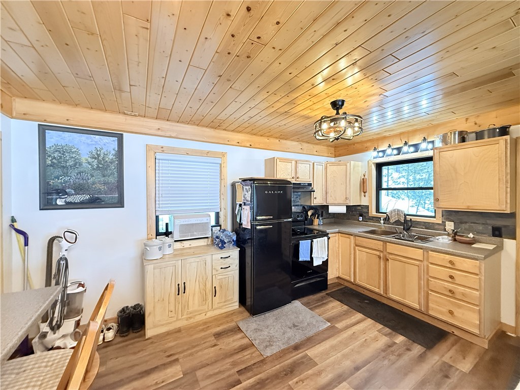 11495 North Tiger Cat Road Hayward, WI 54843 - Photo 4 of 22