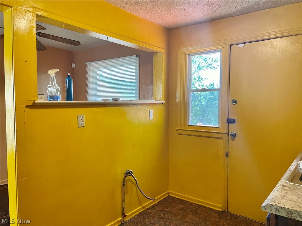 25541 Tungsten Road Euclid, OH 44132 - Photo 7 of 24 Gallery Image 7