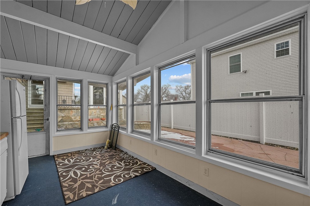189 Kearney Street Cranston, RI 02920 - Photo 16 of 46