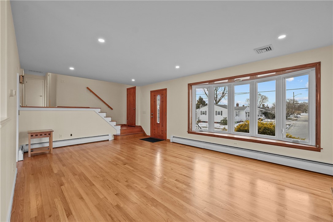 189 Kearney Street Cranston, RI 02920 - Photo 22 of 46
