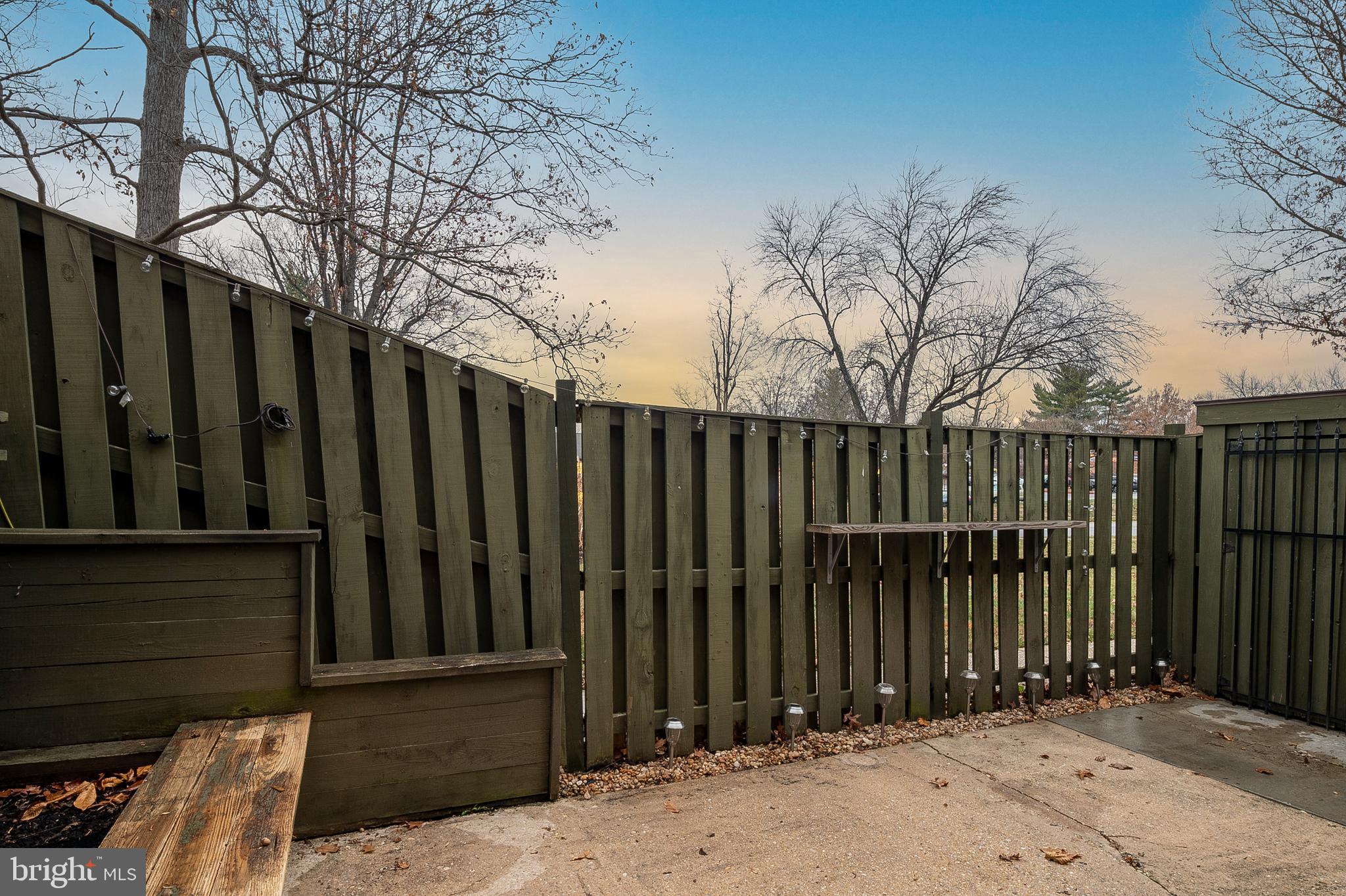 9550 Transfer Row Columbia, MD 21045 - Photo 25 of 27 a view of wooden fence