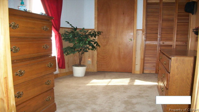 7307 Old Pinetta Road Gloucester, VA 23061 - Photo 8 of 13