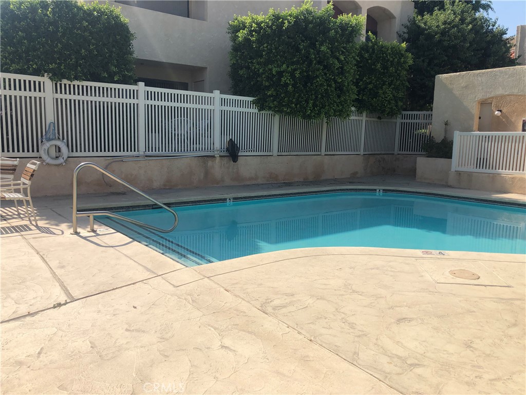 200 East Racquet Club Road, Unit 19 Palm Springs, CA 92262 - Photo 17 of 21