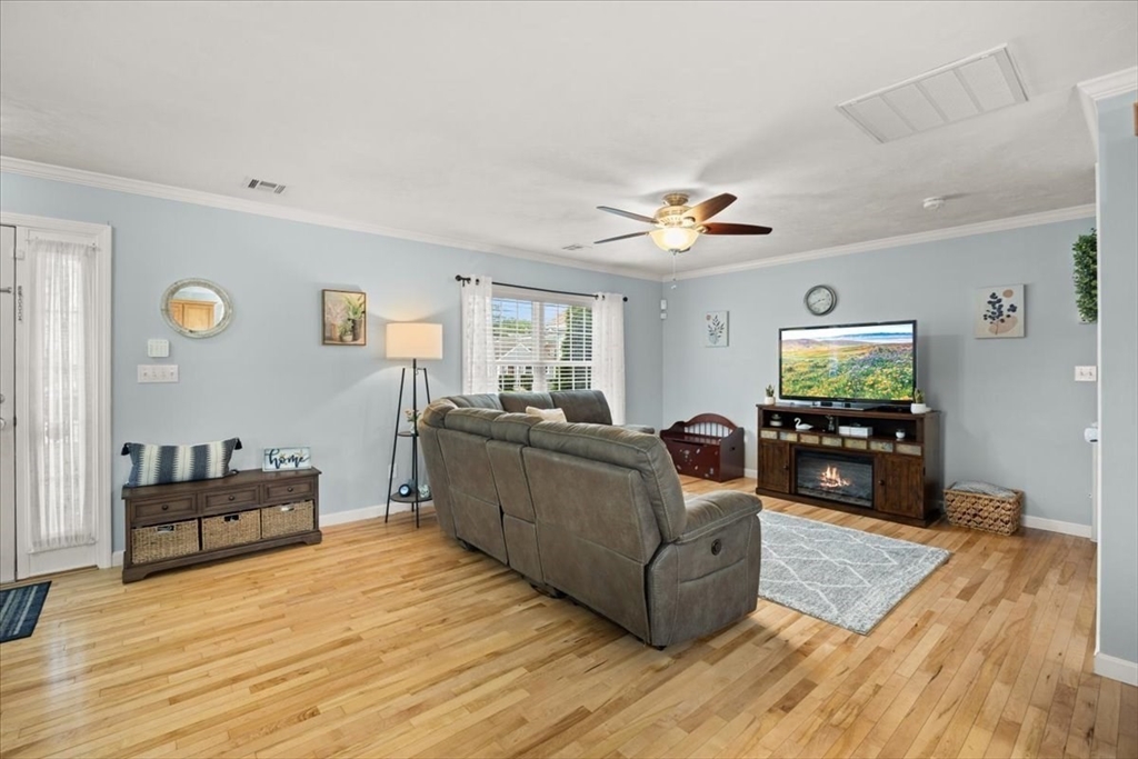 525 Anthony Street Fall River, MA 02721 - Photo 11 of 38
