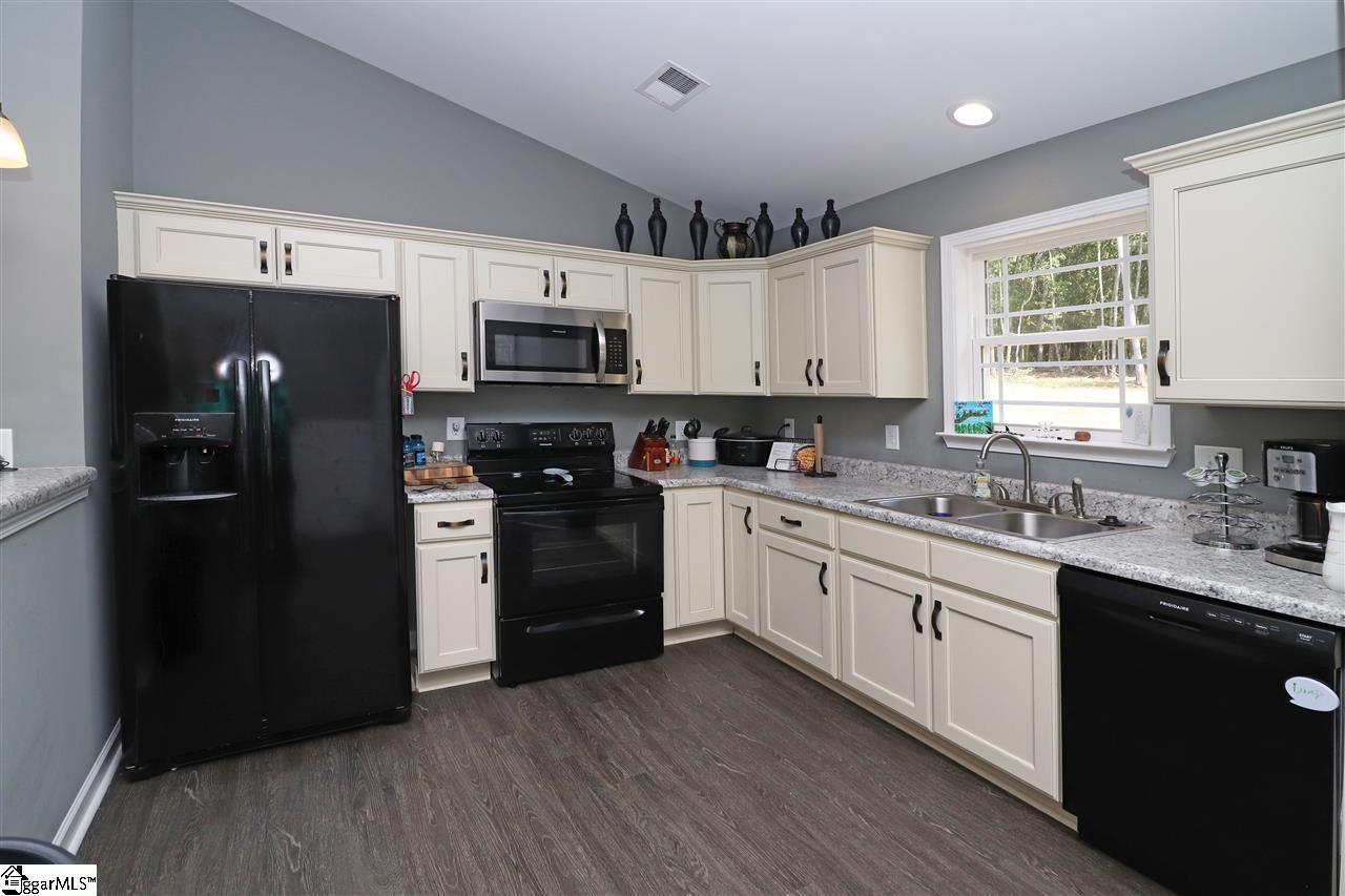 110 Sm Lyerly Road Anderson, SC 29621 - Photo 3 of 27 Gallery Image 3