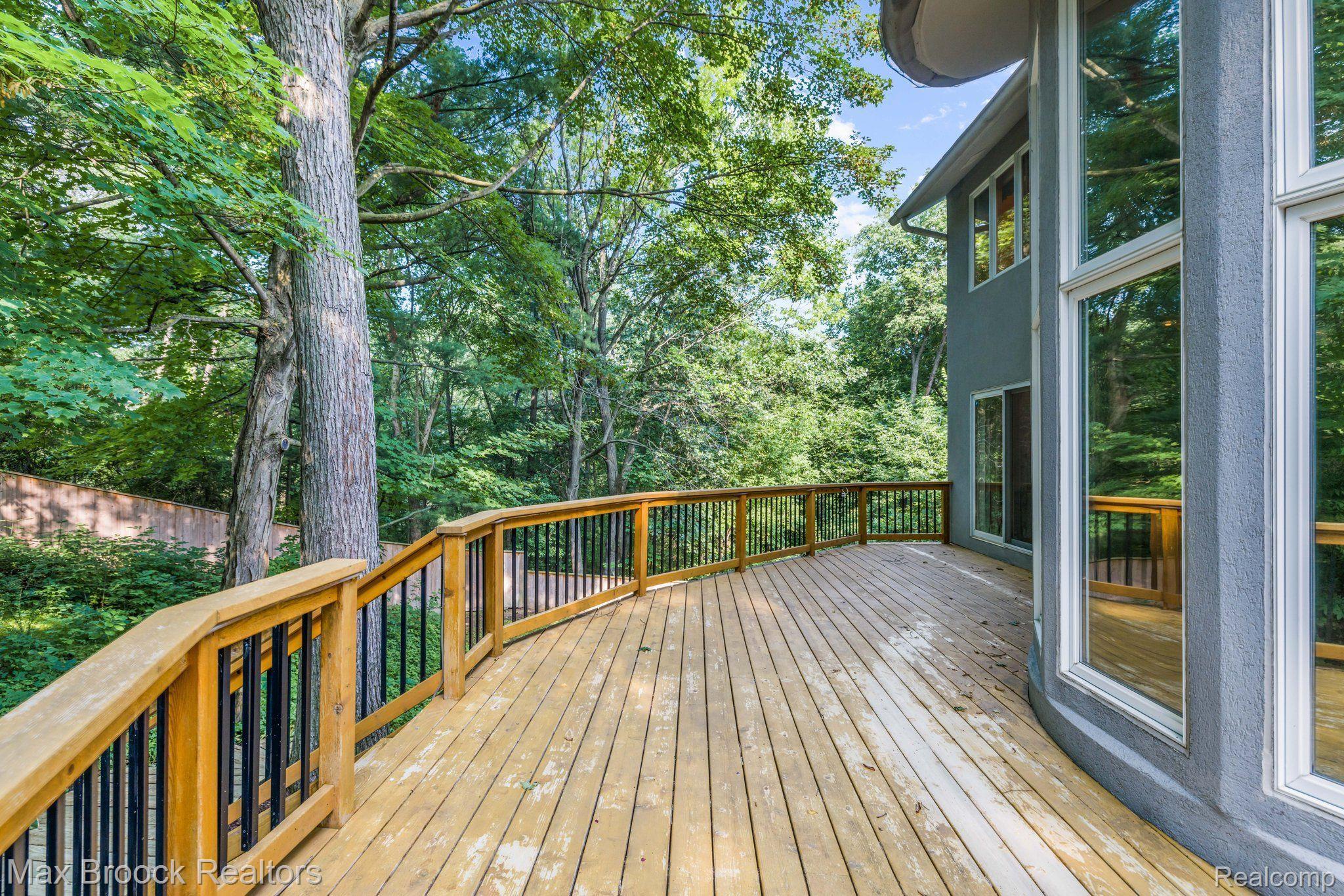 1223 West Gunn Road Rochester, MI 48306 - Photo 35 of 44 Gallery Image 35