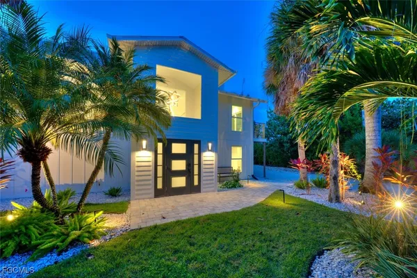 $1,495,000 | 9455 Coventry Court, Sanibel, FL 33957