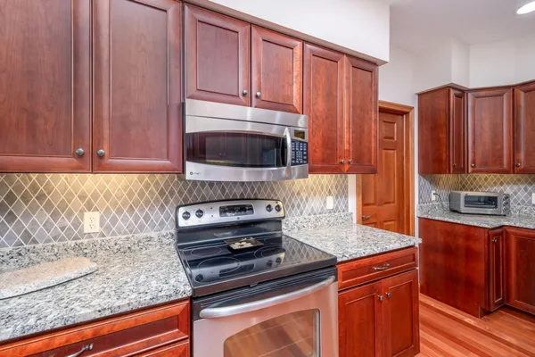 $689,900 | 6511 Dublin Drive, Stanwood, MI 49346