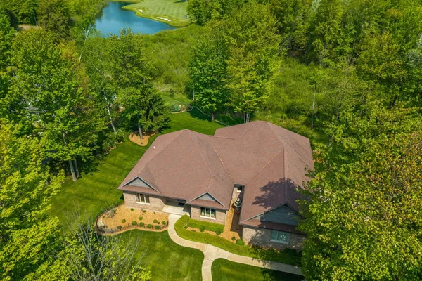 $689,900 | 6511 Dublin Drive, Stanwood, MI 49346