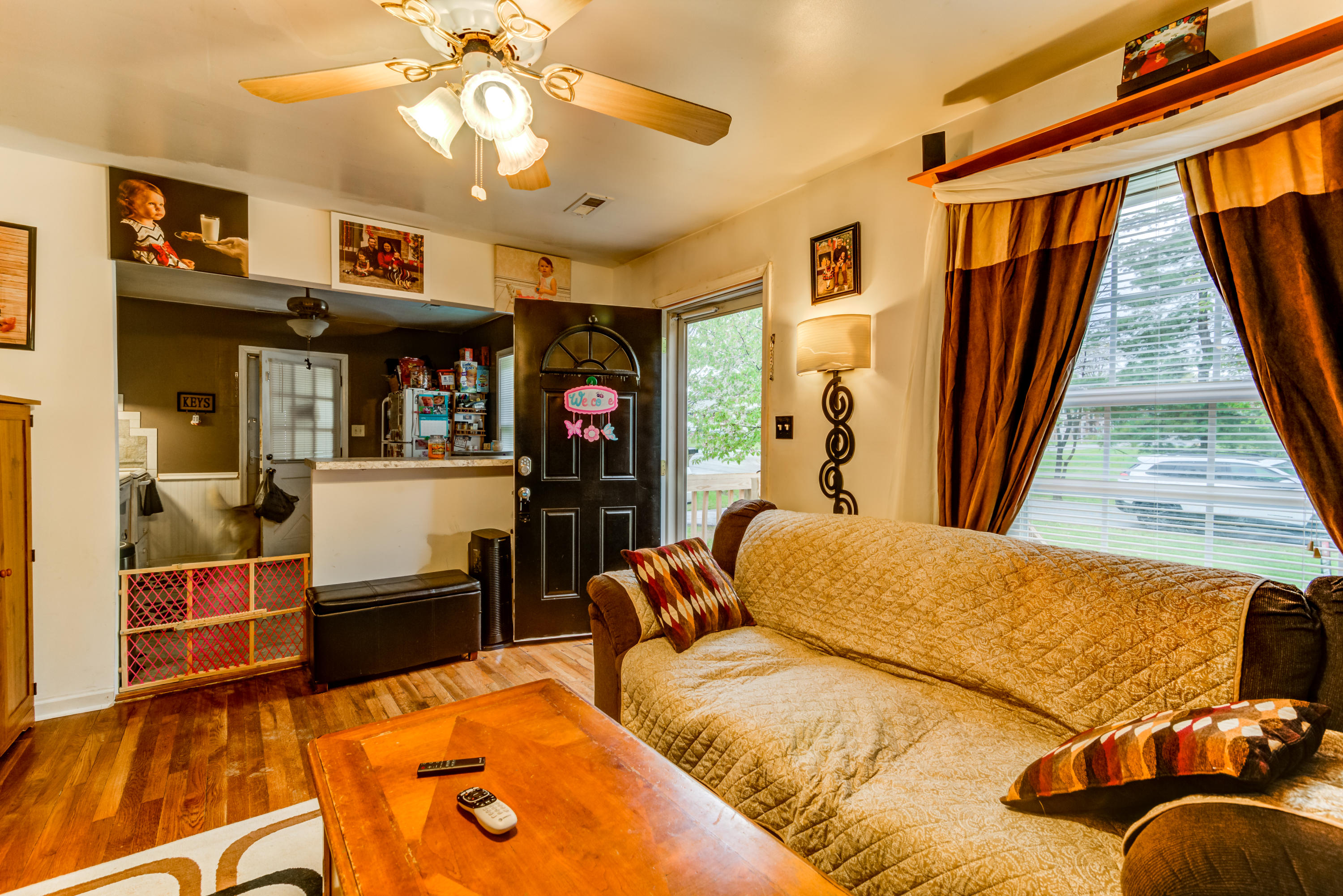1407 Barnett Road Northwest Roanoke, VA 24017 - Photo 5 of 17 2-1407 Barnett Rd-6