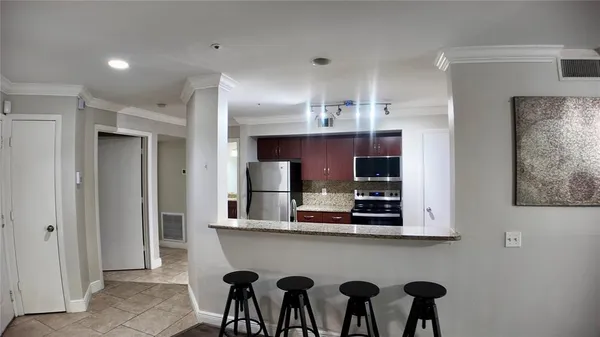 $1,795 | 486 North Pin Oak Place, Unit 202, Longwood, FL 32779