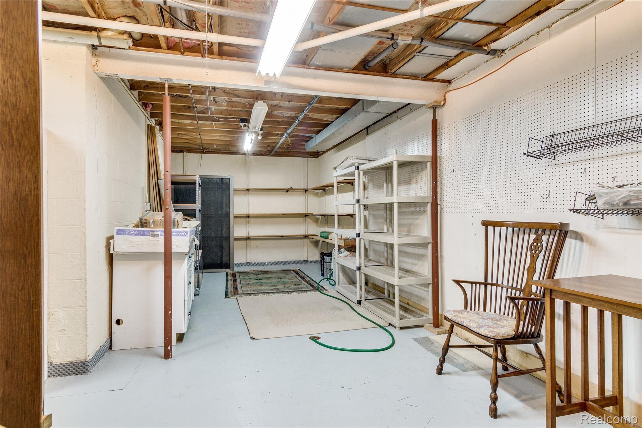 1438 Flushing Road Flushing, MI 48433 - Photo 27 of 32 Interiors (55 of 58).jpg
