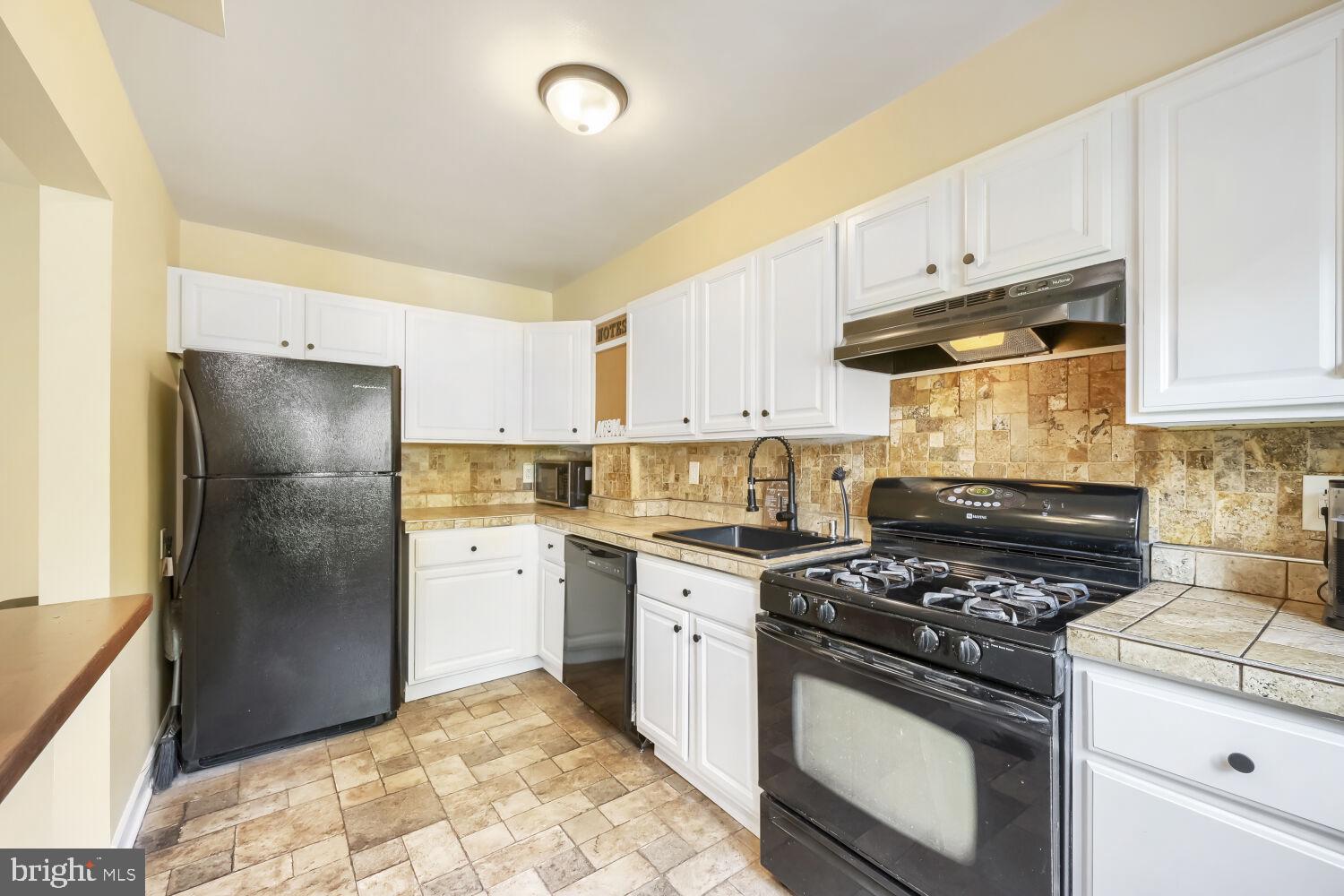 8152 Glen Gary Road Towson, MD 21286 - Photo 12 of 30