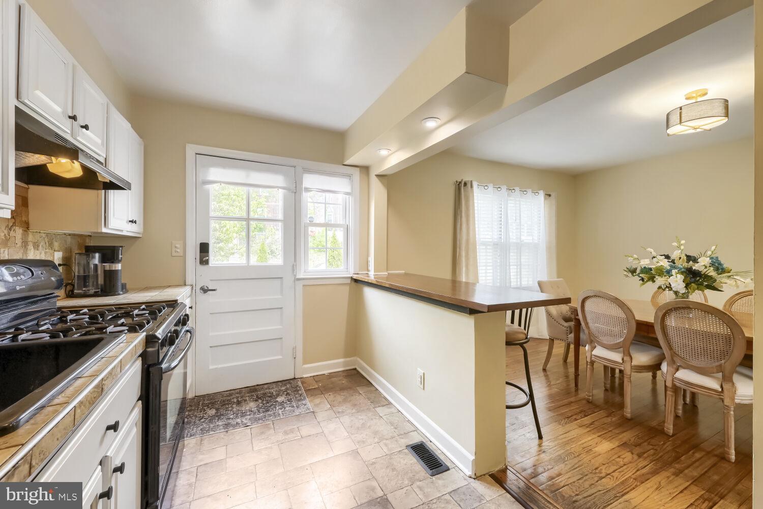 8152 Glen Gary Road Towson, MD 21286 - Photo 9 of 30