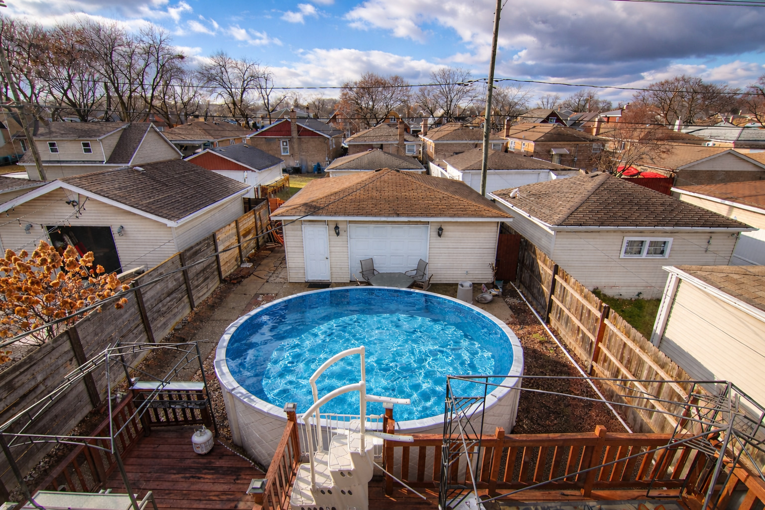 5250 South Nagle Avenue Chicago, IL 60638 - Photo 17 of 21 a view of a house with roof deck and sitting area