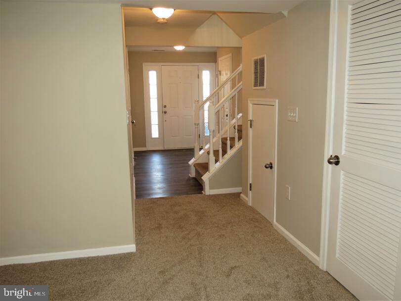 23 Saxton Road Farmingdale, NJ 07727 - Photo 7 of 36 Foyer