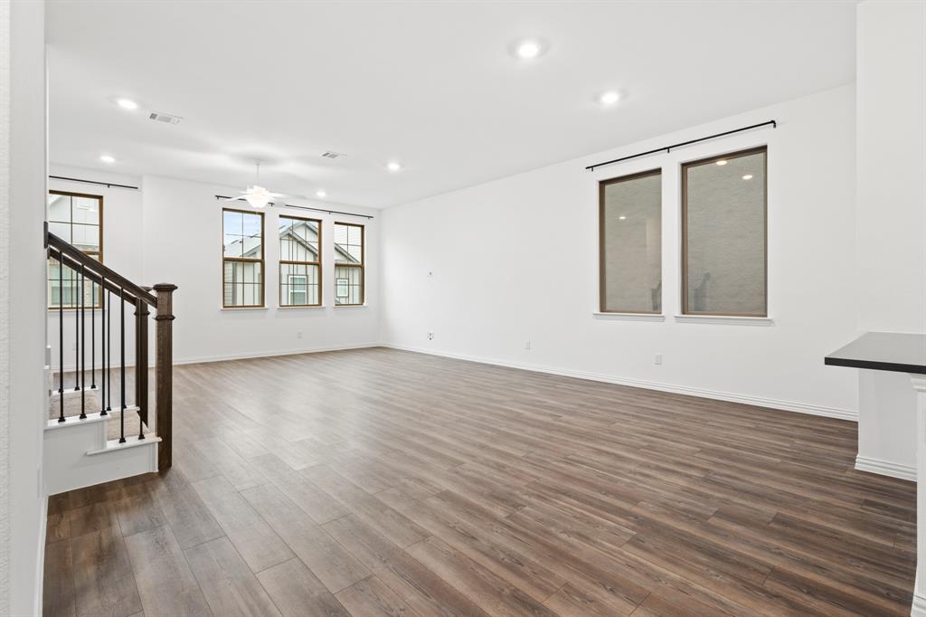 7521 Laburnam Road Dallas, TX 75228 - Photo 7 of 20