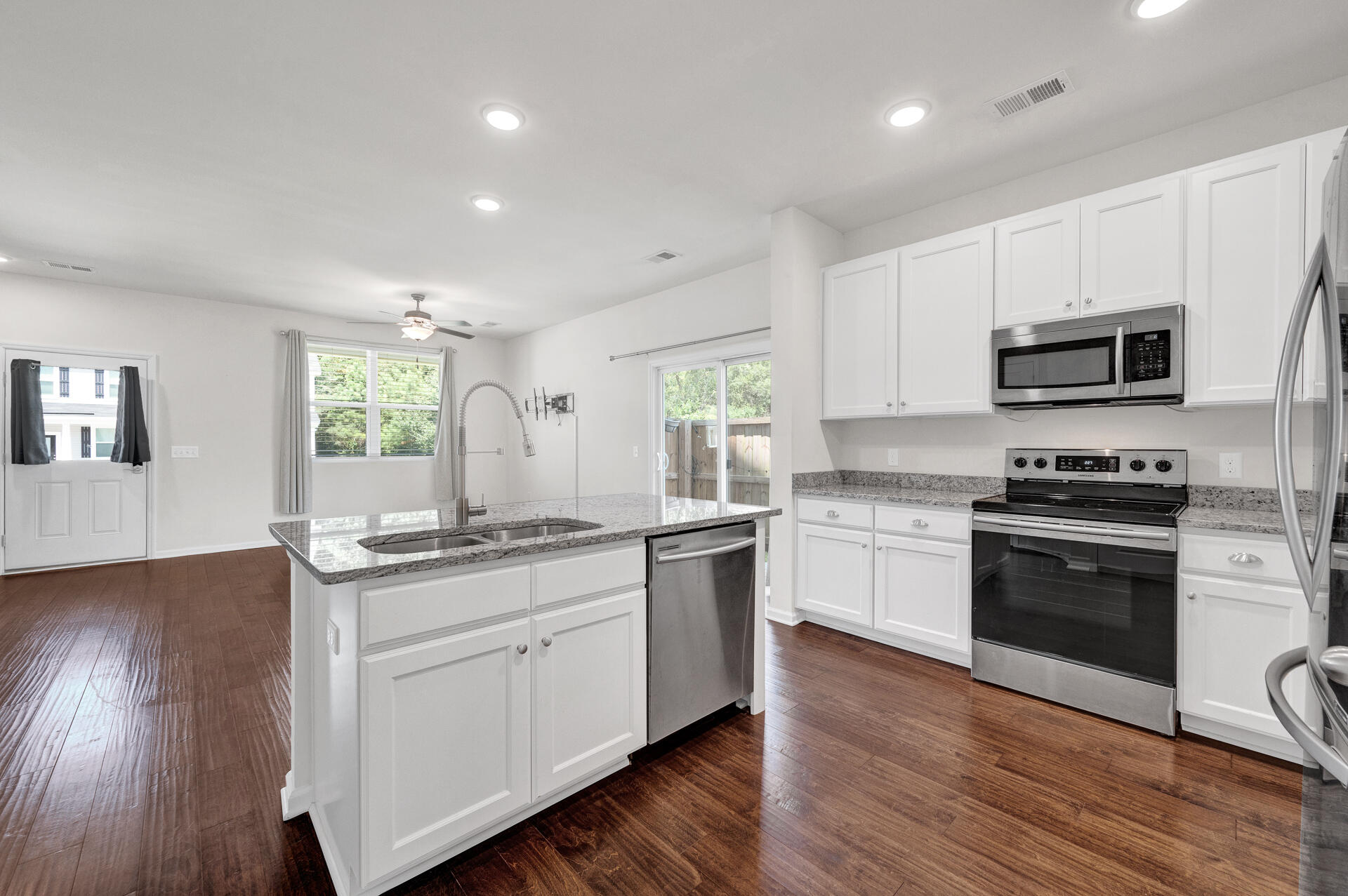 205 Woodward Road Goose Creek, SC 29445 - Photo 2 of 27 205Woodward-09