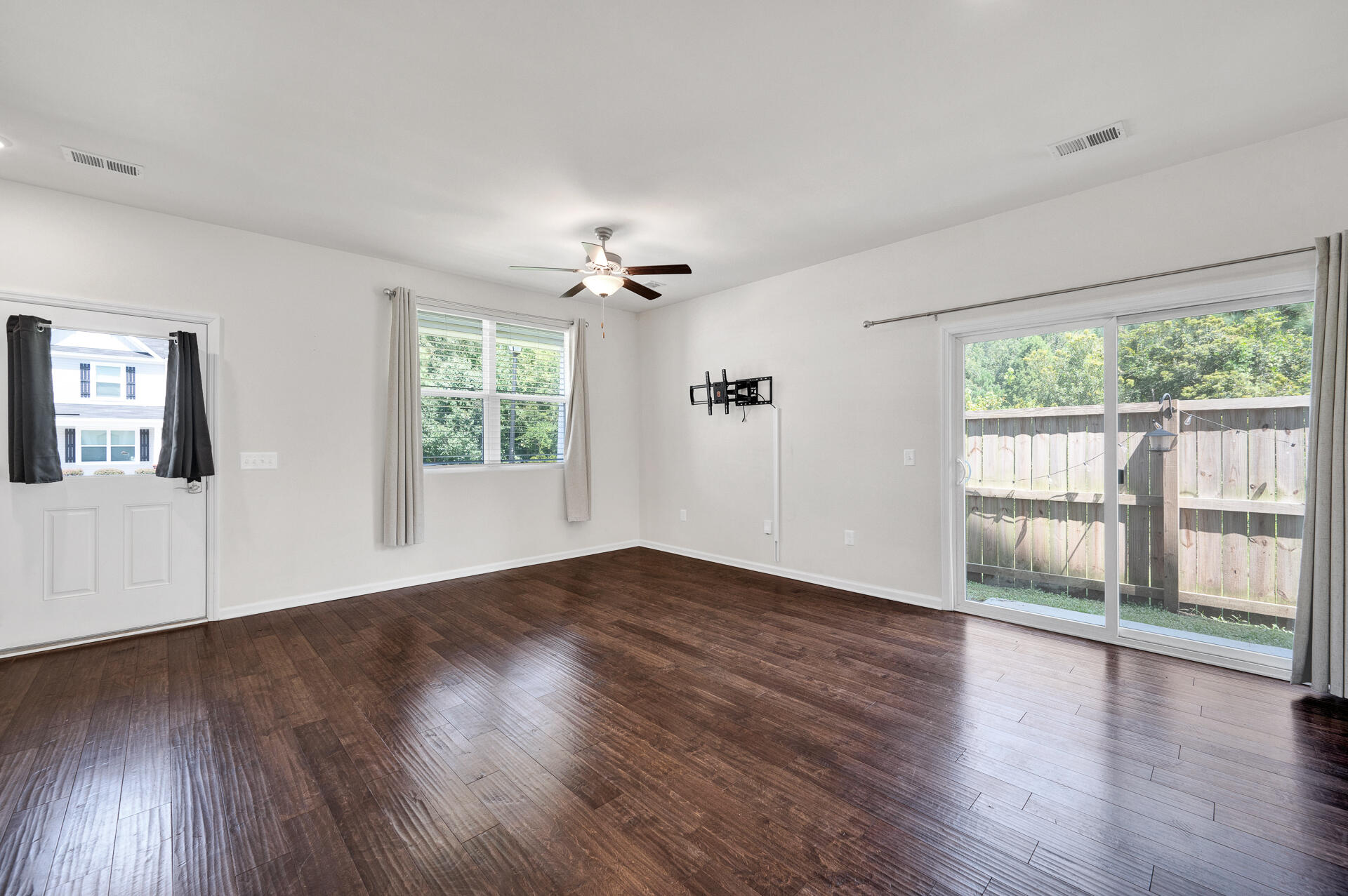 205 Woodward Road Goose Creek, SC 29445 - Photo 23 of 27 205Woodward-05