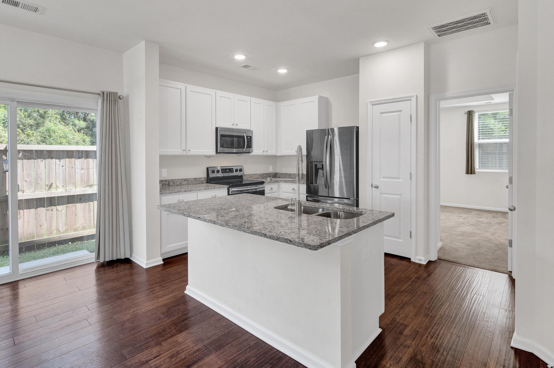 205 Woodward Road Goose Creek, SC 29445 - Photo 3 of 27 205Woodward-08